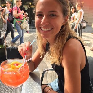 Meet your Posher, Alexis